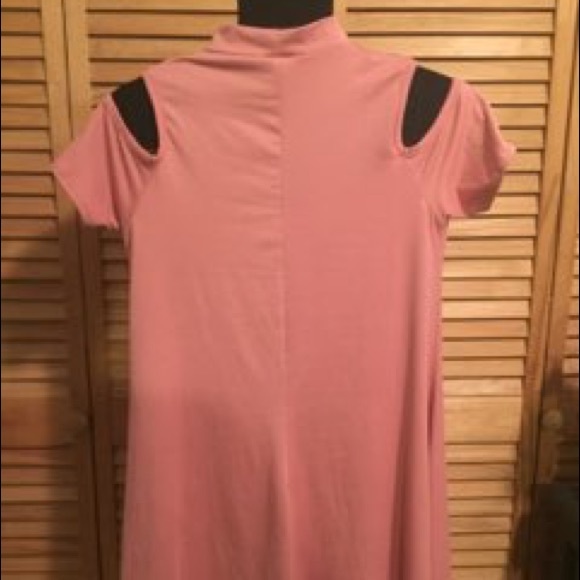 Flowy Coral Pink Dress - Picture 6 of 8